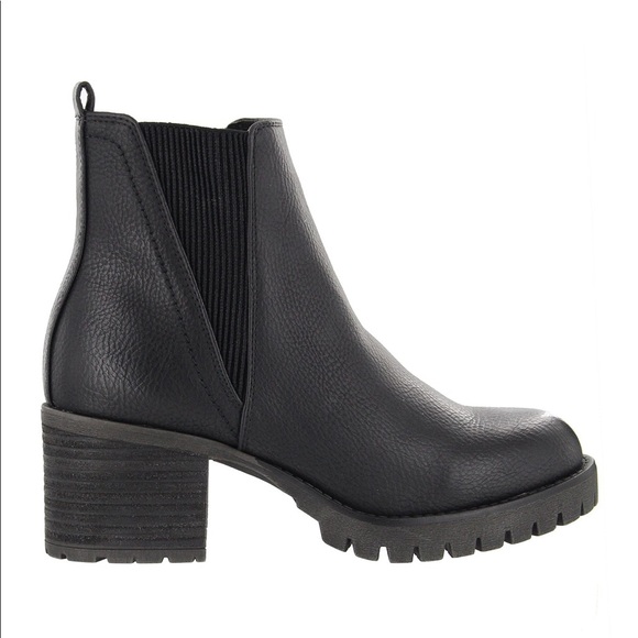 jody ribbed block heel chelsea boot